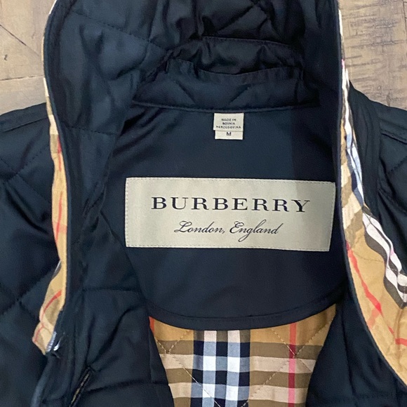 Burberry Ladies Diamond Quilted Jacket Black Size M - Picture 11 of 16